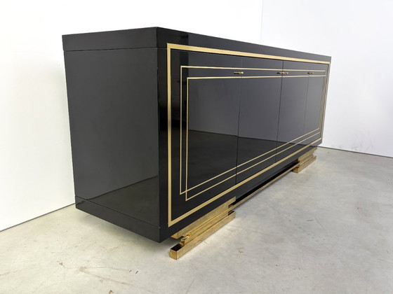 Credenza vintage laccata nera e ottone, anni '80 – Credenze, Legno (photo 10 of 13)
