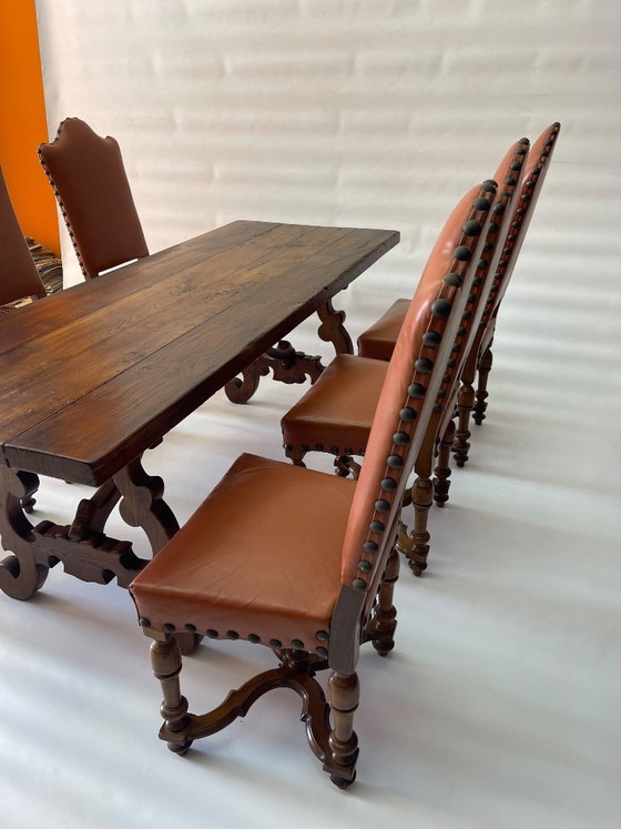 Set da pranzo degli anni '60 di provenienza italiana, realizzato in legno massello di noce. – Wood, Vintage (photo 3 of 16)