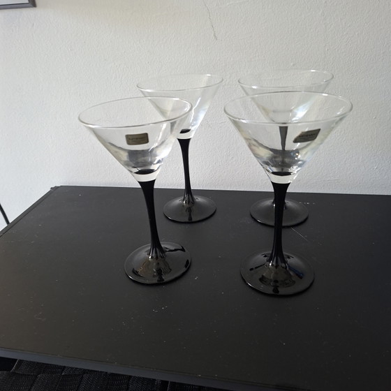 Image 1 of 4 verres à martini Luminarc vintage.