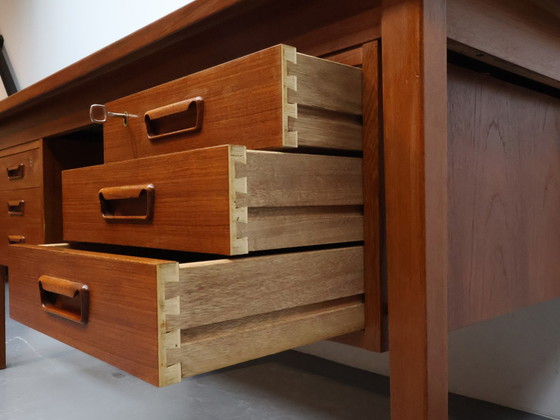 Image 1 of Deens vintage bureau Teak Dubbelzijdig Jaren 60 