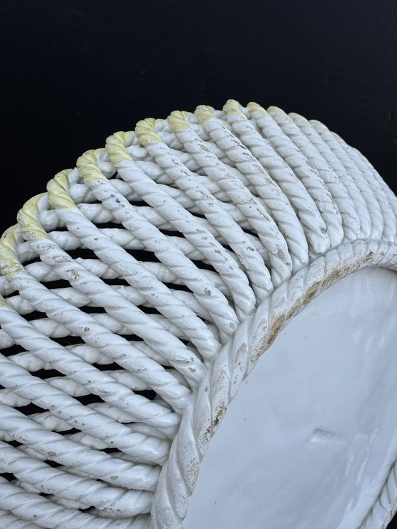 Image 1 of Cesta de frutas de cerámica tejida de los años 50