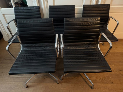 5x Vitra Eames Aluminum Group EA 108 chairs, designed by Charles & Ray Eames, black leather