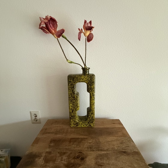 Vintage Vase – Ceramic (photo 4 of 5)