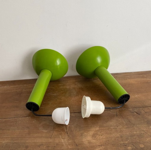 Set von 2 LITA Pendelleuchten. 1970. Space Age.
