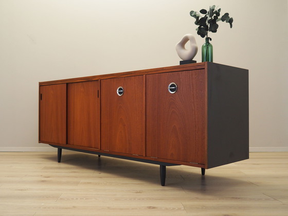 Image 1 of Buffet en teck, design danois, années 1970, production : Danemark