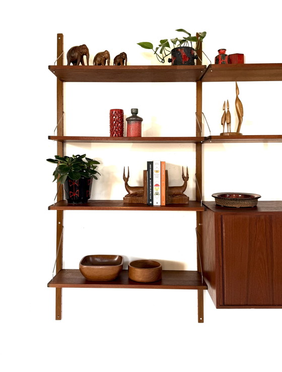 Image 1 of Sistema di pareti modulari danesi vintage in teak anni '60