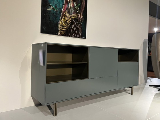 Image 1 of Pensile con bordo