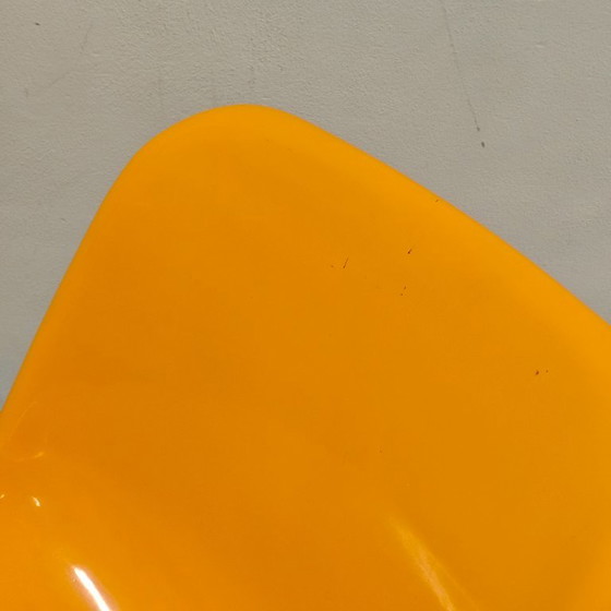 Vintage Houtoku/Artifort Rocking chair – Plastic, Metal (photo 7 of 11)