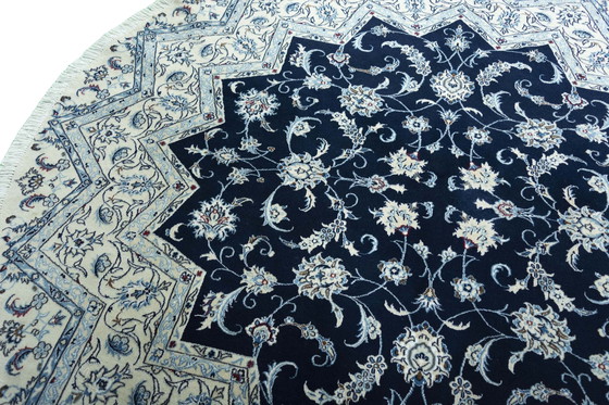 Image 1 of 200 X 200 Cm Hand-Knotted Nain Rug With Silk