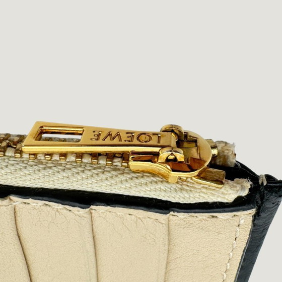 Image 1 of PORTEFEUILLE LOEWE