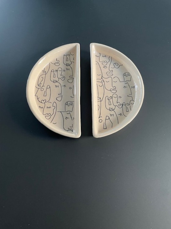 Image 1 of Artistieke set halve bordjes lijntekening