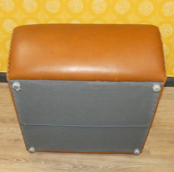 Image 1 of 3 Sitzer Couch Baseball Stil Leder Cognac top Zustand retro vintage 70er Jahre Teil einer GARNITUR modular Sofa Armchair karamel