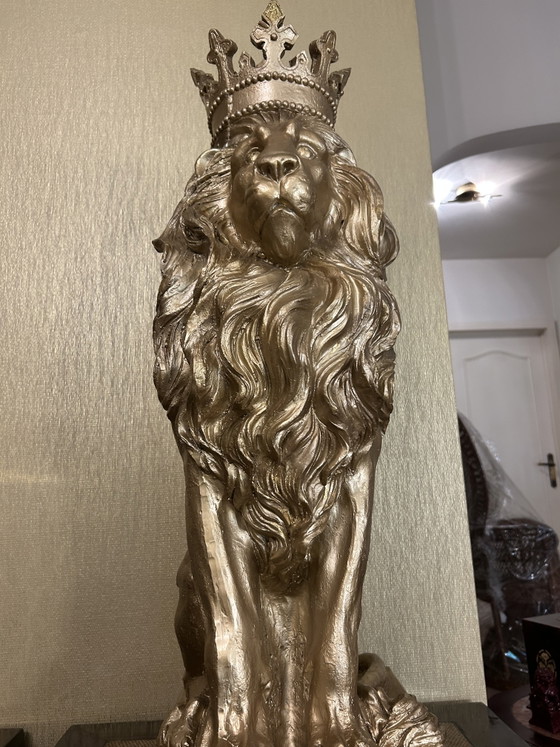 Image 1 of Große Löwenfigur für Garten oder Innenräume