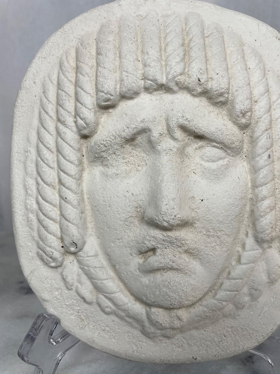 Image 1 of Rostro en bajo relieve, estilo máscara antigua