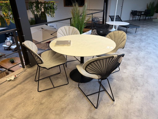 Royal Botania : Table Butler ø120 + 4 chaise de salle à manger Ostrea