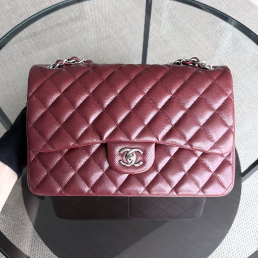Chanel Classic Flap Jumbo - Caviar 30CM Dubbele klep, gewatteerd, bordeauxrood, zilverkleurige hardware