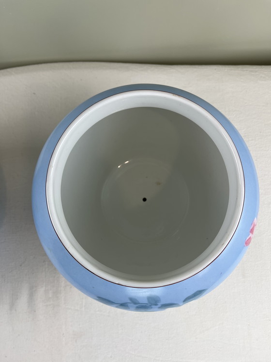 Image 1 of Paire de cache pots anciens