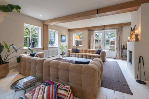 FOR SALE DUE TO RELOCATION: 2x MASTERMIND SOFA