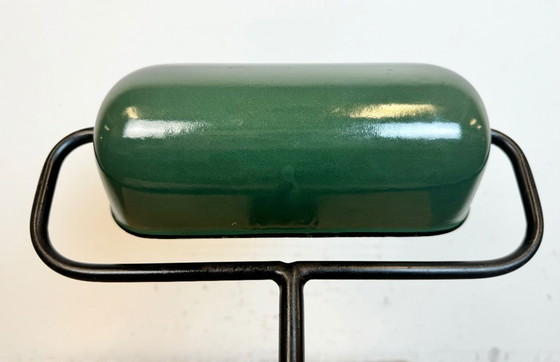 Image 1 of Lampe de table vintage en émail vert de BUR, années 1930