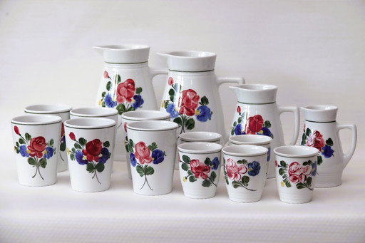 4 jugs + 11 cups - Lillien Porzellan Austria - model Alpenflora