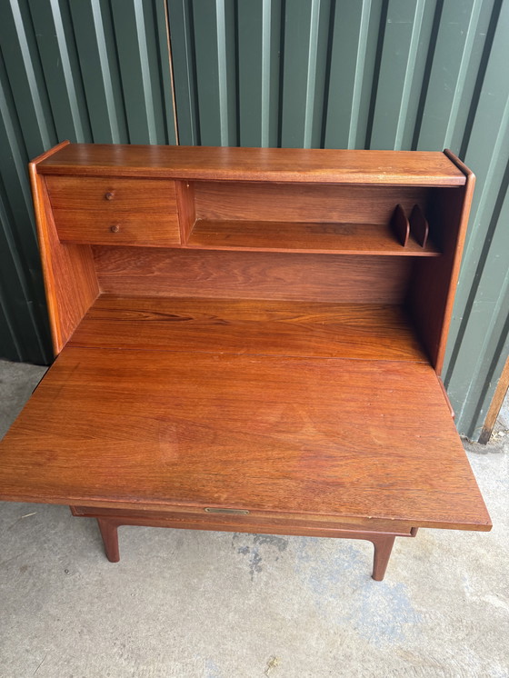 Image 1 of Il segretario danese del teak Arne Hovmand-Olsen