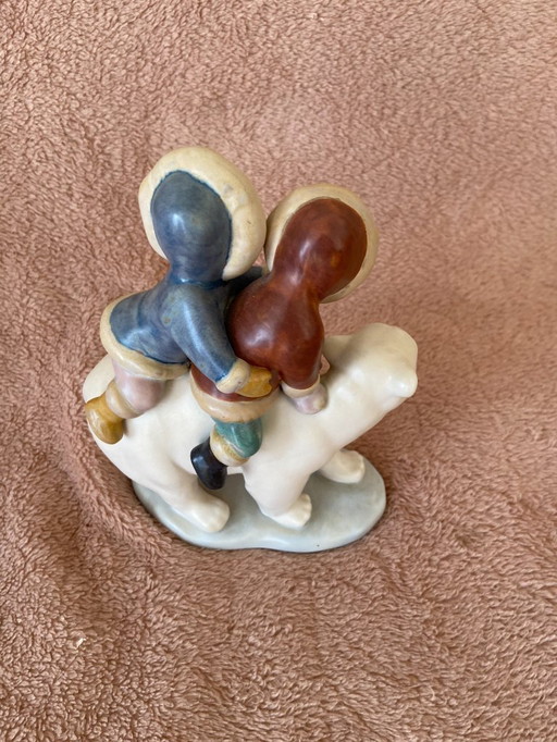 Lladro statue Eskimo Riders