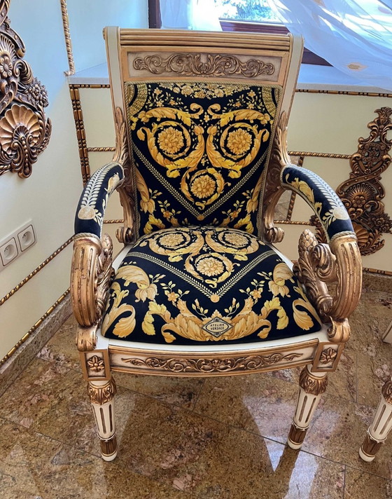 Originele Gianni Versace Home fauteuilset: 2 stoelen + design bijzettafel – Cotton, Wood (photo 3 of 15)