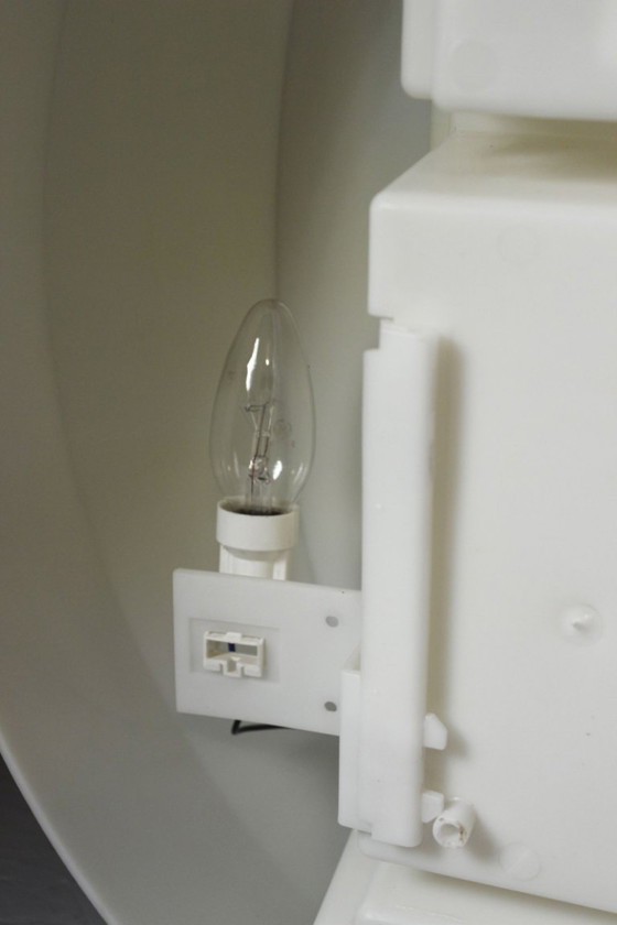 Allibert Design Space Age jaren 70 Paulin Verlichte Wandgemonteerde Badkamerkast – Wandkast, Glass, Plastic (photo 20 of 22)