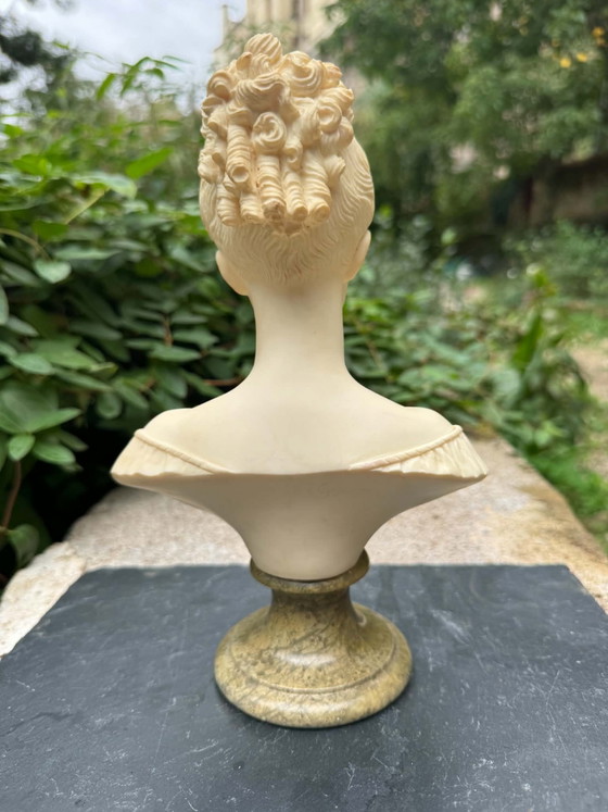 Busto in alabastro Manon Lescaut firmato Arnaldo Giannelli – Oggetti decorativi, Pietra (photo 3 of 7)