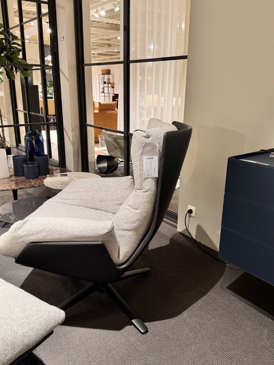 Image 1 of Fauteuil avec repose-pieds modèle Cordia de COR