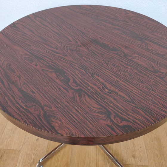 Image 1 of Vintage round Mid Century dining table kitchen table