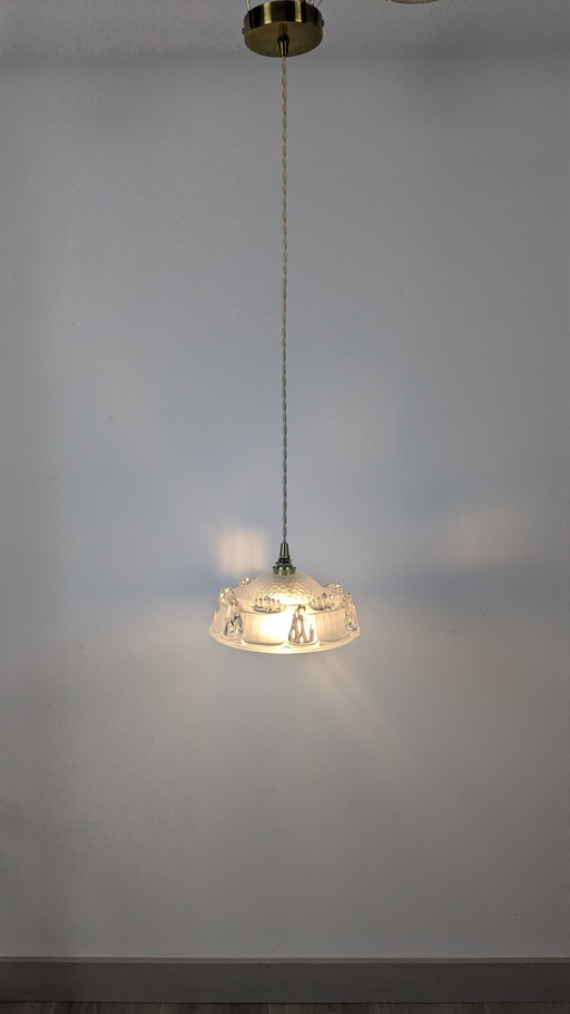 Vintage hanger van gegoten glas en messing