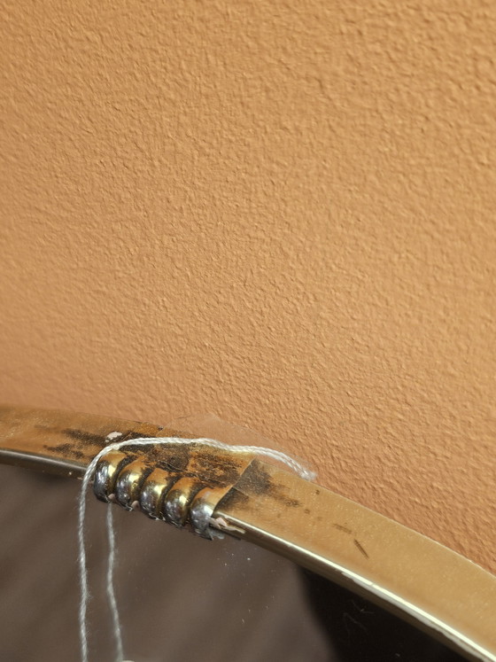 Image 1 of Miroir mural vintage en laiton doré