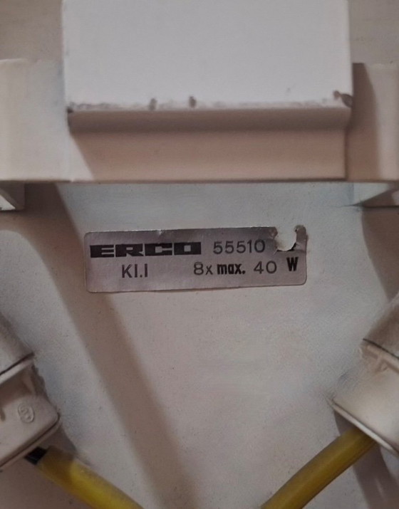 Image 1 of Specchio da parete ovale illuminato Erco di grandi dimensioni in acrilico color ghiaccio fuso, anni '70