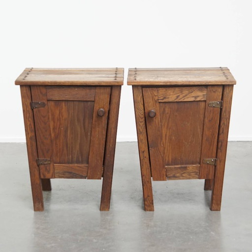 2 x Vintage eikenhouten nachtkastje met één deur 