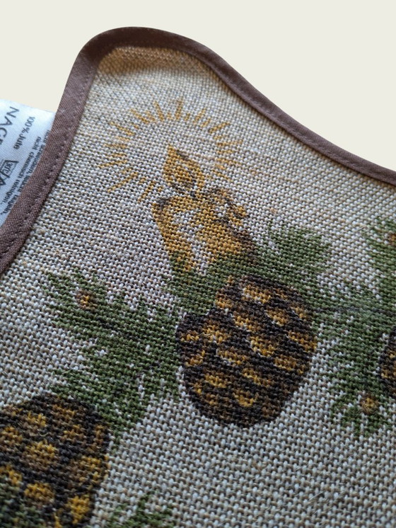Image 1 of Zeldzaam vintage kersttafelkleed van Nagel Piepmatz – stervormig, jute, jaren 60/70