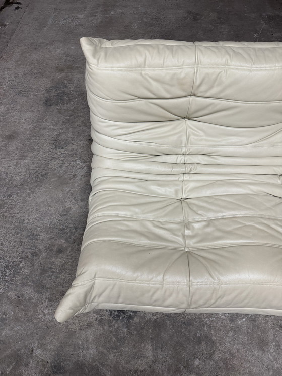 Image 1 of Divano a 2 posti e a 3 posti Ligne Roset Togo 100% autentico in pelle beige.