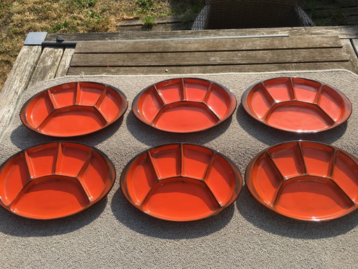 6 Oval Vintage Plates
