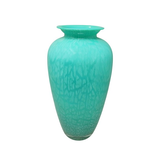 1970er Jahre Exquisite handgefertigte grüne Vase von V.A.M. aus Muranoglas, hergestellt in Italien