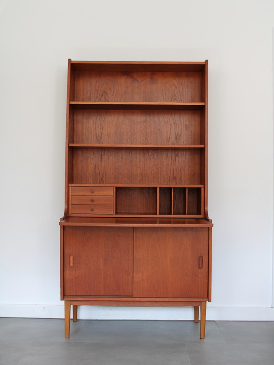 Vintage Danish Teak Bookcase by Heinrich Freundlich – Wood (photo 6 of 12)