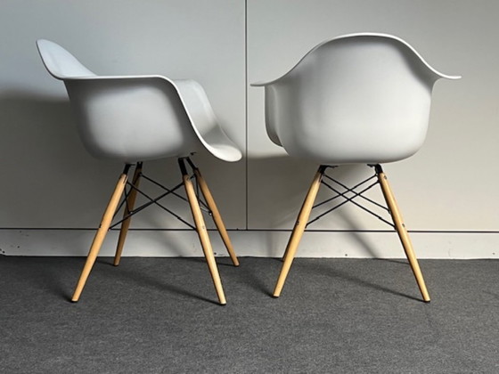 Image 1 of 2x DSA kuipstoel Eames replica