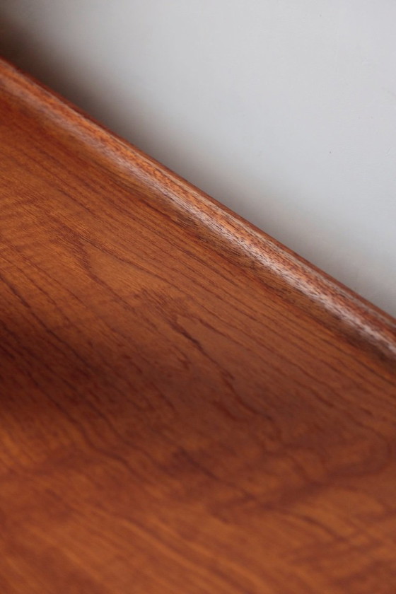 Image 1 of Aparador - White & Newton