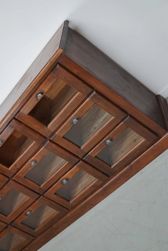 Image 1 of Armario de mercería holandés antiguo de pino, mediados del siglo XX