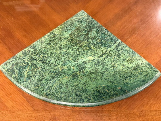 Image 1 of Meuble d'angle de style Louis XV en marbre Verde Alpi