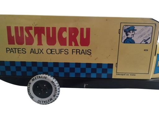 Lustucru Michelin advertising truck