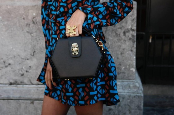 Image 1 of Borsa Charlee di Bordon, in pelle nera.