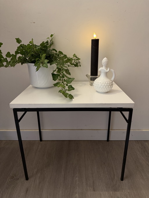 Pastoe style 70s side table