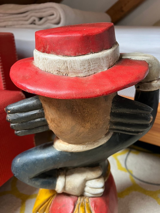 Image 1 of Figura del Pato Donald tallada a mano de la década de 1950