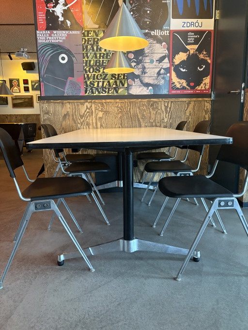 Table de salle à manger vintage Herman Miller – eettafels, Metal, Aluminium