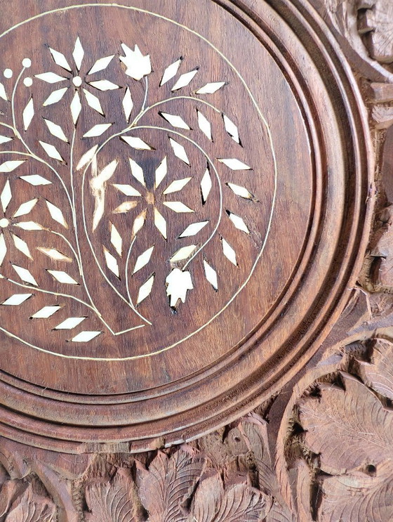 Image 1 of Handgeschnitzter Teetisch Art Déco Couchtisch Indien Walnuss